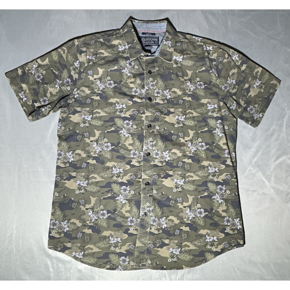 American Rag Green Camouflage White & Purple Tropical Floral Short Sleeve Size M